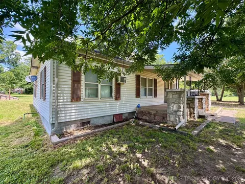 214 E 9th, Cushing, OK 74023 photo 32