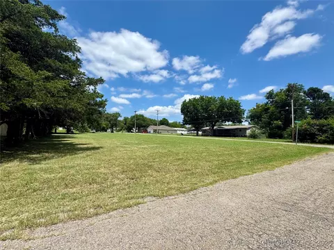 214 E 9th, Cushing, OK 74023 photo 44