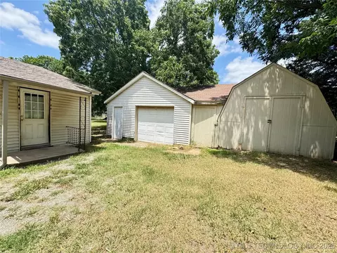 214 E 9th, Cushing, OK 74023 photo 35