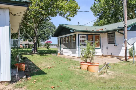 Exterior - 116307 S 4209 Rd, Eufaula, OK 74432 photo 5 of 12