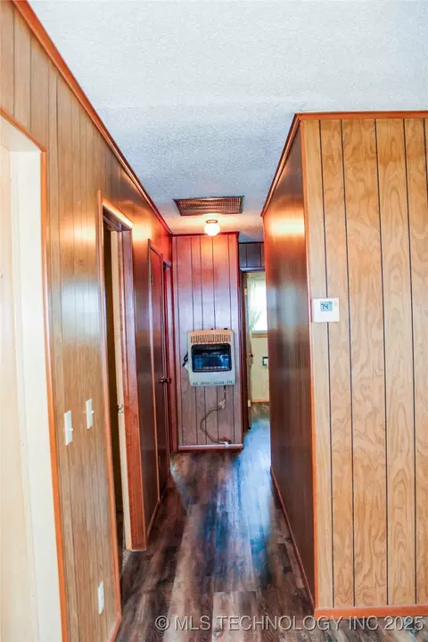 Entry Way - 116307 S 4209 Rd, Eufaula, OK 74432 photo 2 of 2