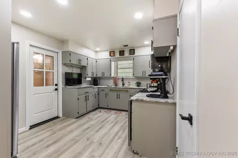 1408 E Nancy St, Ada, OK 74820 photo 7