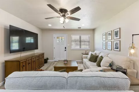 1408 E Nancy St, Ada, OK 74820 photo 5