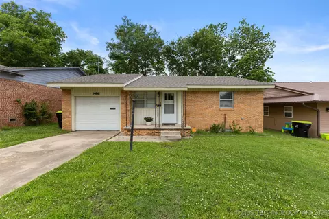 1408 E Nancy St, Ada, OK 74820 photo 2