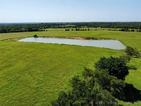 110009 N County Road 3740 Rd, Okemah, OK 74859