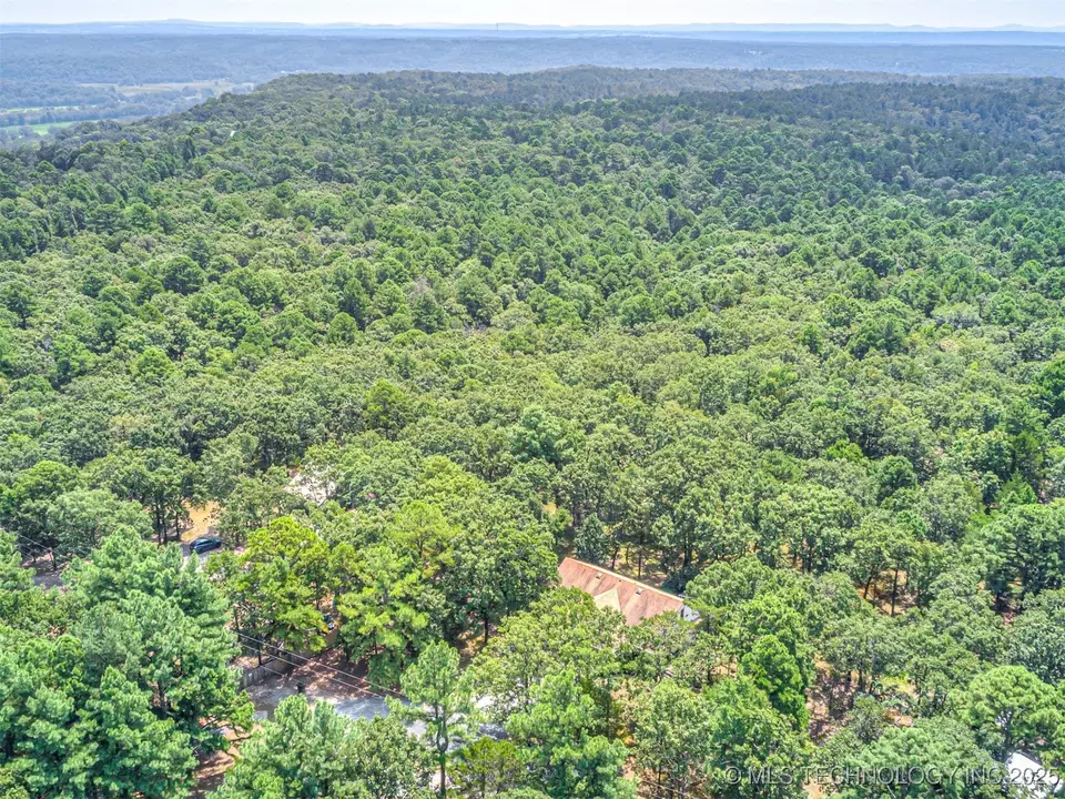 View/Area - 912 Summit Ridge Ct, Tahlequah, OK 74464 photo 2 of 8