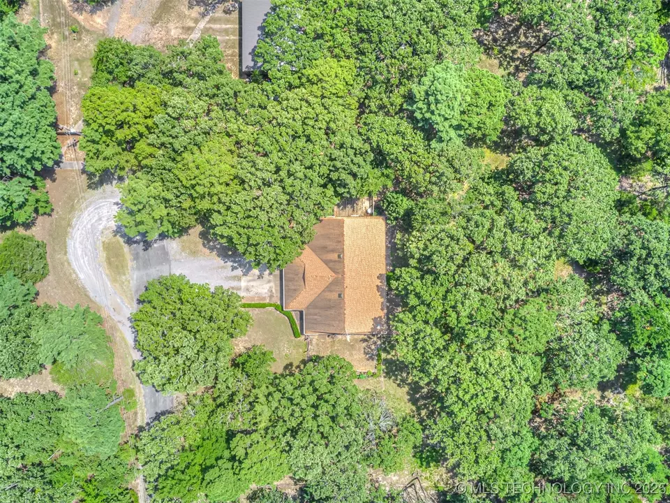 View/Area - 912 Summit Ridge Ct, Tahlequah, OK 74464 photo 7 of 8