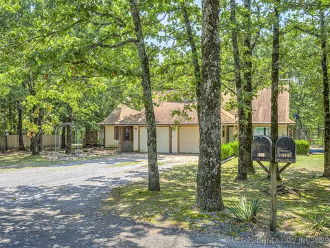 Exterior - 912 Summit Ridge Ct, Tahlequah, OK 74464 photo 1 of 13