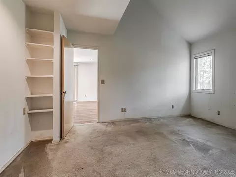 Bedroom - 912 Summit Ridge Ct, Tahlequah, OK 74464 photo 1 of 4