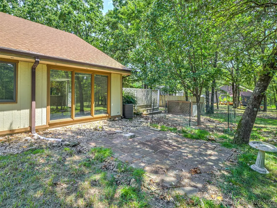 Exterior - 912 Summit Ridge Ct, Tahlequah, OK 74464 photo 10 of 13