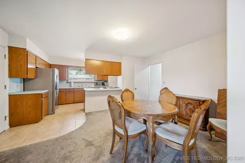 6752 E 28th St, Tulsa, OK 74129 photo 6