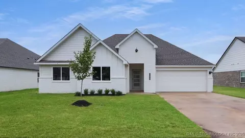 15808 E 75th Pl N, Owasso, OK 74055