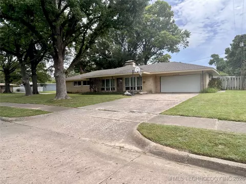 1790 E 60th St, Tulsa, OK 74105 photo 2