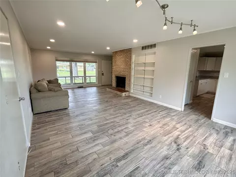1790 E 60th St, Tulsa, OK 74105 photo 4