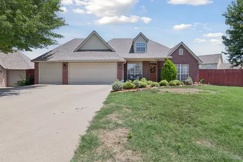 10007 N 101st East Ave, Owasso, OK 74055