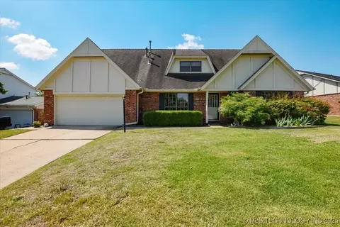 5724 E 65th Pl, Tulsa, OK 74136 photo 1