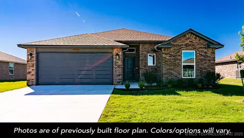 201 S 26th St, Collinsville, OK 74021