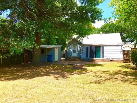 315 E 7th St, Cushing, OK 74023 photo 2