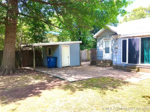 315 E 7th St, Cushing, OK 74023 photo 3