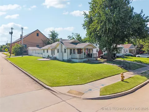 1703 S Gary Pl, Tulsa, OK 74104