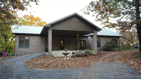 3537 NE 4448 Dr, Spavinaw, OK 74366
