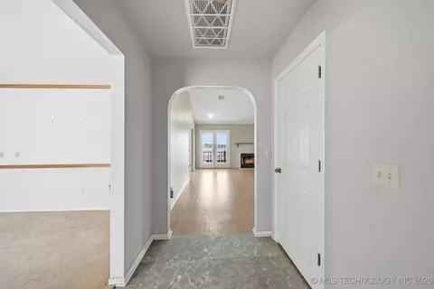 Entry Way - 1 W 204th St, Haskell, OK 74436 photo 1 of 2