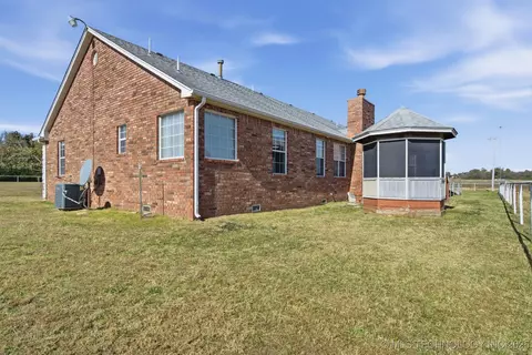 Exterior - 1 W 204th St, Haskell, OK 74436 photo 7 of 7