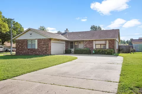 1605 S 92nd East Ave, Tulsa, OK 74112