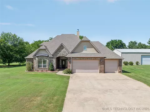 23335 E 132nd St S, Coweta, OK 74429
