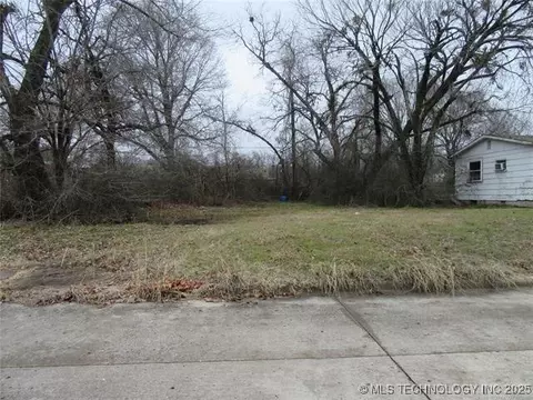 604 W Cherokee, Mcalester, OK 74501