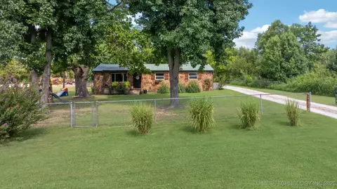 2015 N Okmulgee Ave, Okmulgee, OK 74447