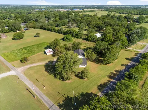 7425 E Oologah Pl, Oologah, OK 74053