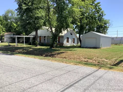 101 Whitaker St, Pryor, OK 74361