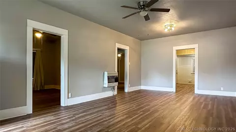 Living - 700 Lincoln, Ryan, OK 73565 photo 2 of 4