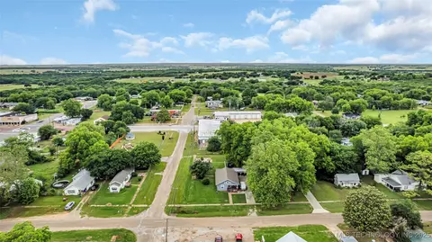 View/Area - 700 Lincoln, Ryan, OK 73565 photo 2 of 3