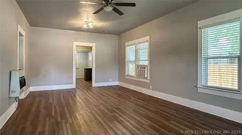 Living - 700 Lincoln, Ryan, OK 73565 photo 1 of 4
