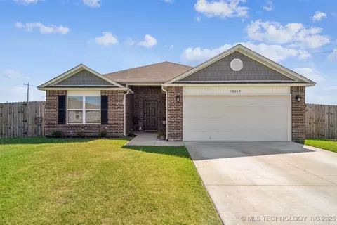 10019 E 107th Pl N, Owasso, OK 74055