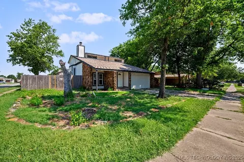 9203 E 59th St, Tulsa, OK 74145 photo 3