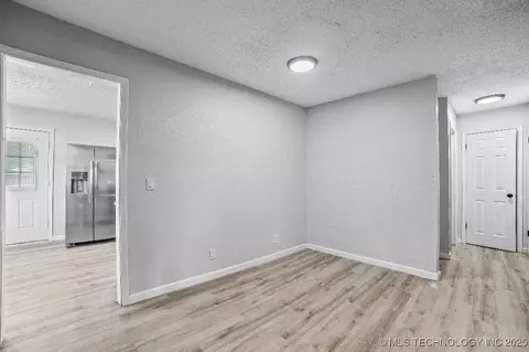9203 E 59th St, Tulsa, OK 74145 photo 7