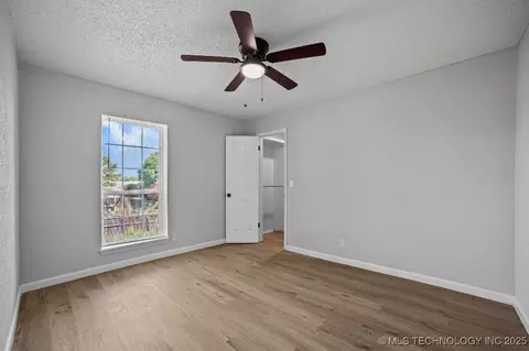 9203 E 59th St, Tulsa, OK 74145 photo 24