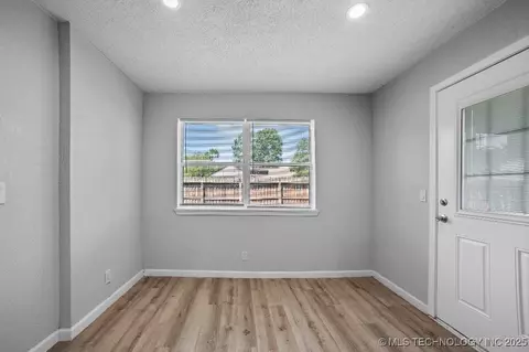 9203 E 59th St, Tulsa, OK 74145 photo 21
