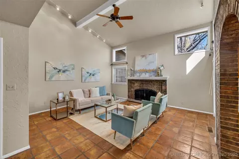 2835 E 47th St, Tulsa, OK 74105 photo 12