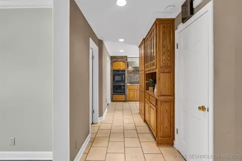 2835 E 47th St, Tulsa, OK 74105 photo 27