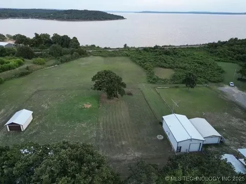 View/Area - 1 E Lakeview Dr, Checotah, OK 74426 photo 2 of 23