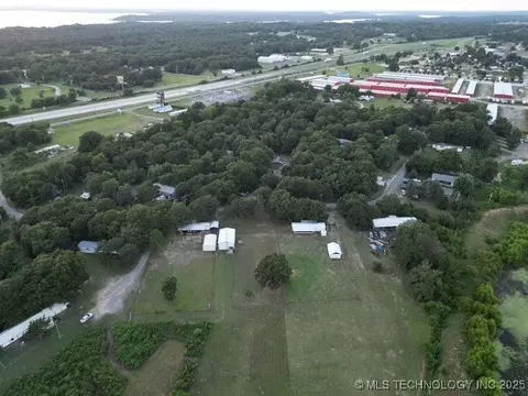 View/Area - 1 E Lakeview Dr, Checotah, OK 74426 photo 8 of 23