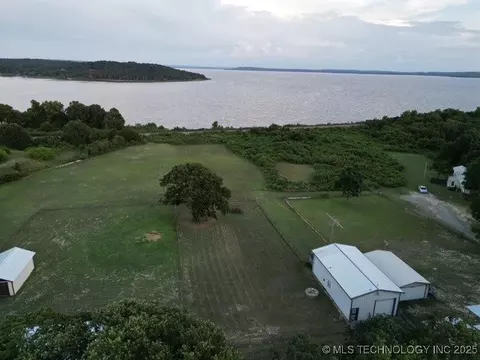 View/Area - 1 E Lakeview Dr, Checotah, OK 74426 photo 17 of 23
