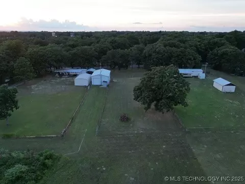 View/Area - 1 E Lakeview Dr, Checotah, OK 74426 photo 7 of 23