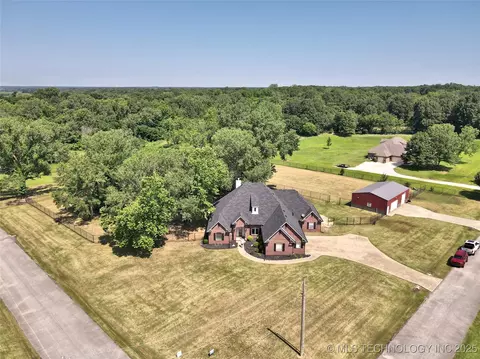14772 S 212th East Ave, Coweta, OK 74429