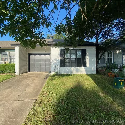 14111 S Hickory Pl, Glenpool, OK 74033