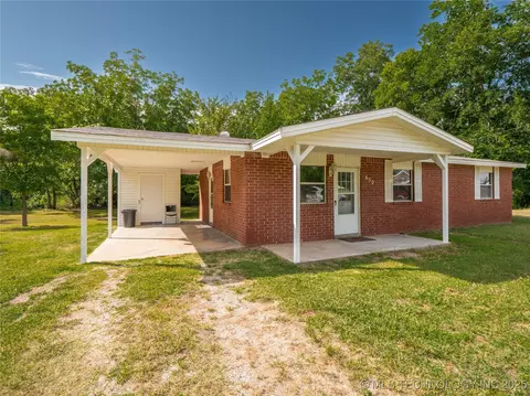 600 Gleason Ave, Haileyville, OK 74546